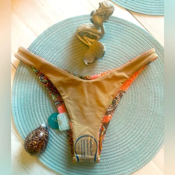 Luli Fama NWT 2024 Seashell Jewel high cut Brazilian reversible bikini bottom - Picture 10 of 13